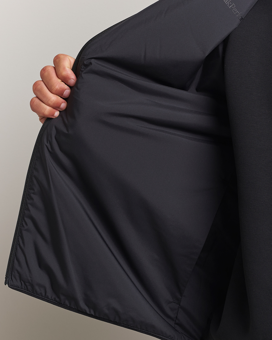 Men | Coats & Jackets | Peak Performance | Insulated Reversable Vest Pine Needle