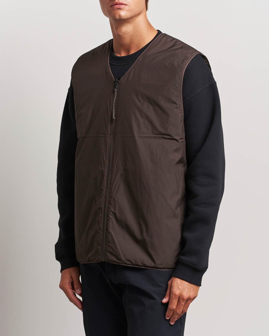 Men | Coats & Jackets | Peak Performance | Insulated Reversable Vest Avid Beige
