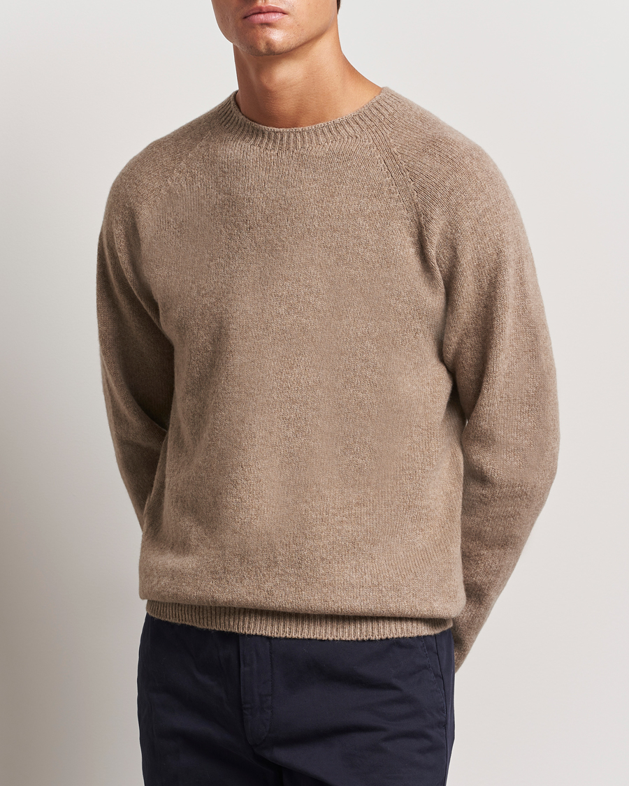 Men | Sweaters & Knitwear | Sunspel | Lambswool Crewneck Sandstone