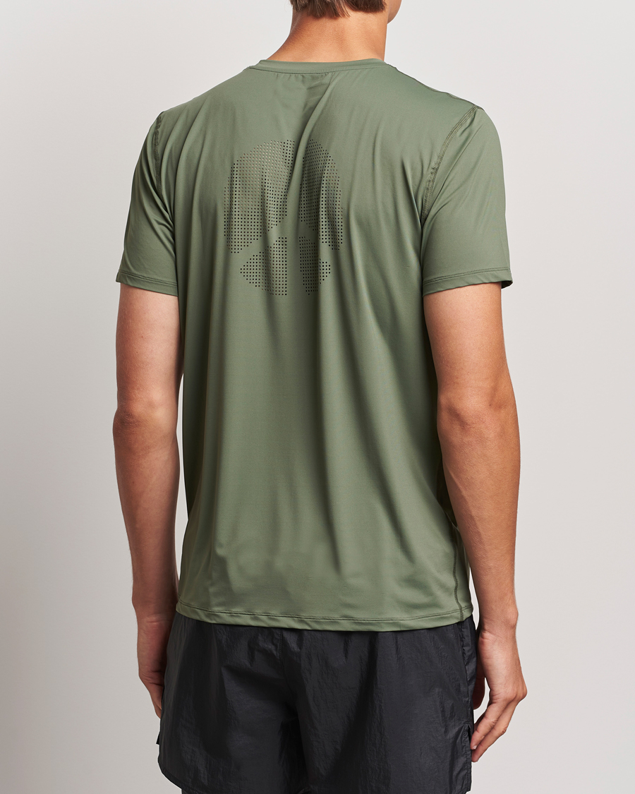 Men | T-Shirts | District Vision | Ultralight Aloe Short Sleeve Sage