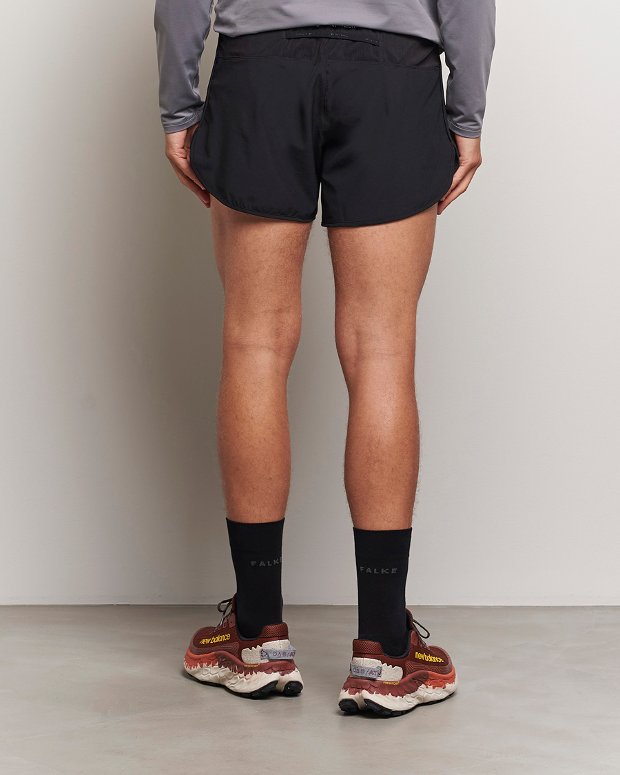 Men | Shorts | District Vision | 5 Inch Training Shorts Black