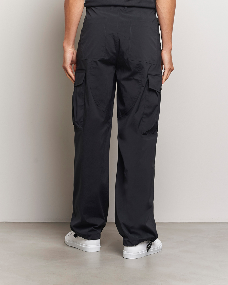 Men | Trousers | J.Lindeberg | Cosmo Tech Cargo Pants Black