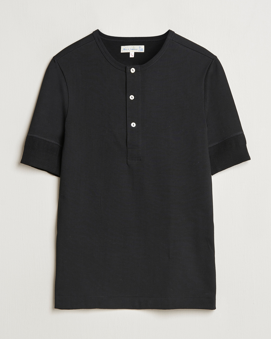 Men | T-Shirts | Merz b. Schwanen | Short Sleeve Organic Cotton Henley Black