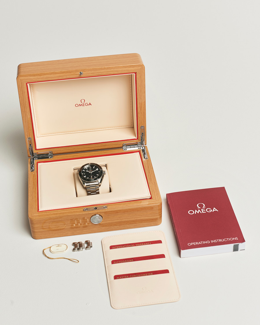 Men | Omega Pre-Owned Seamaster Planet Ocean Silver | Omega Pre-Owned | Seamaster Planet Ocean Silver