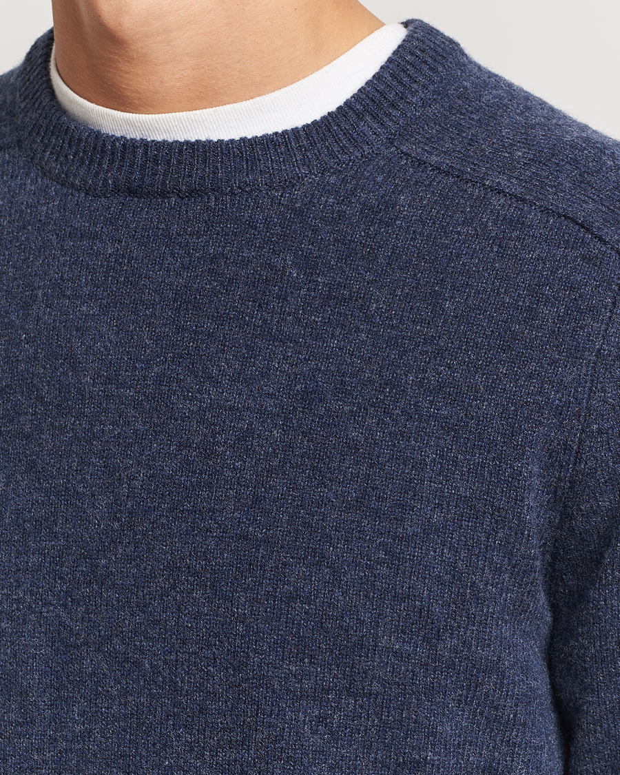 Men | Sweaters & Knitwear | A Day's March | Brodick Lambswool Sweater Navy