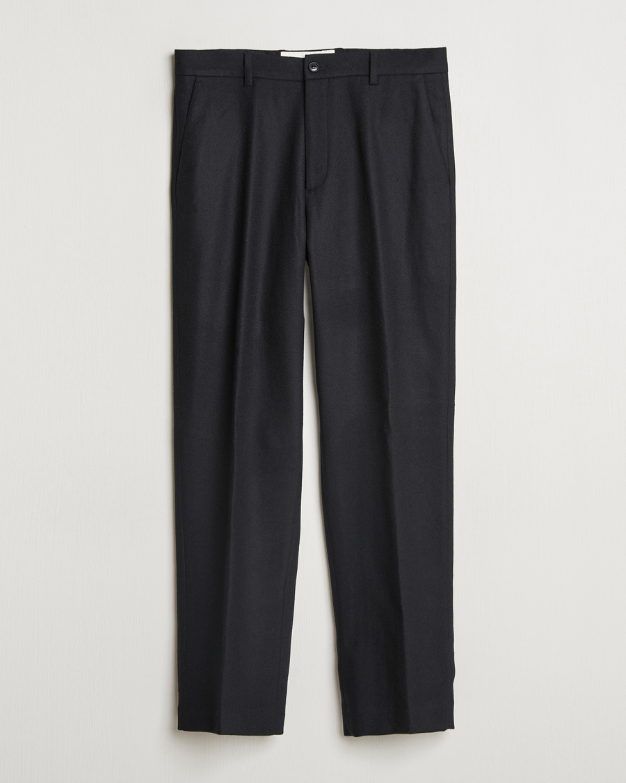 Men | Trousers | A Day's March | Gairloch Relaxed Wool Trousers Black