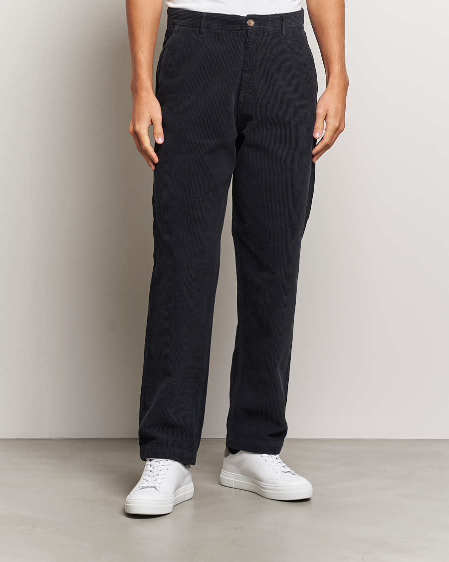 Men | Trousers | A Day's March | Redwood Corduroy Trousers Black