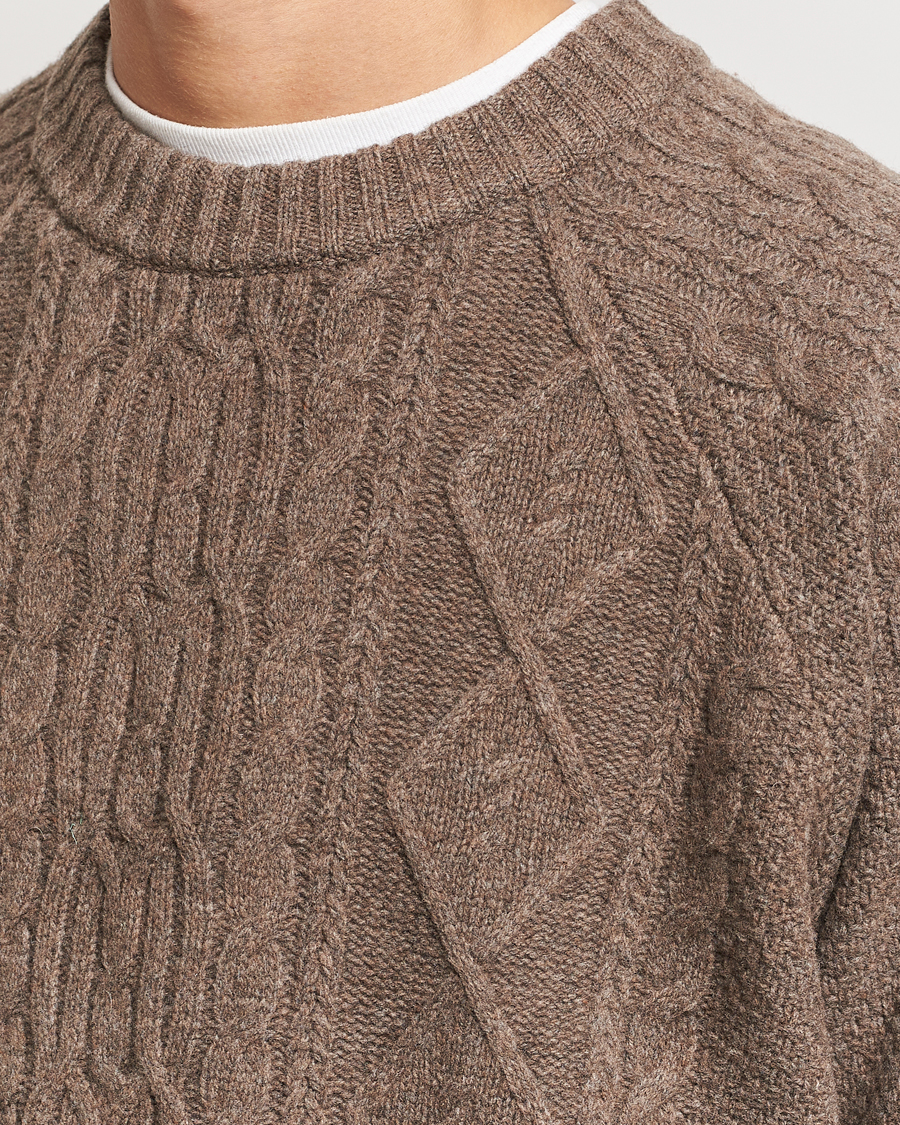 Men | Sweaters & Knitwear | A Day's March | Atlas Aran Knit Lambswool Sweater Dark Taupe