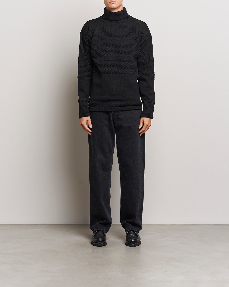 Men | Sweaters & Knitwear | S.N.S. Herning | Fisherman Wool Rollneck Sweater Black