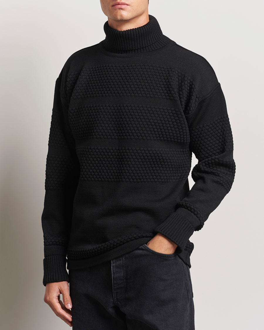 Men | Sweaters & Knitwear | S.N.S. Herning | Fisherman Wool Rollneck Sweater Black
