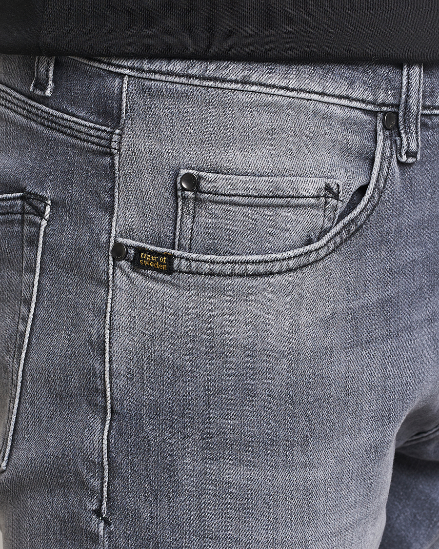 Men | Jeans | Tiger of Sweden | Pistolero Stretch Cotton Jeans Prime Washed Black