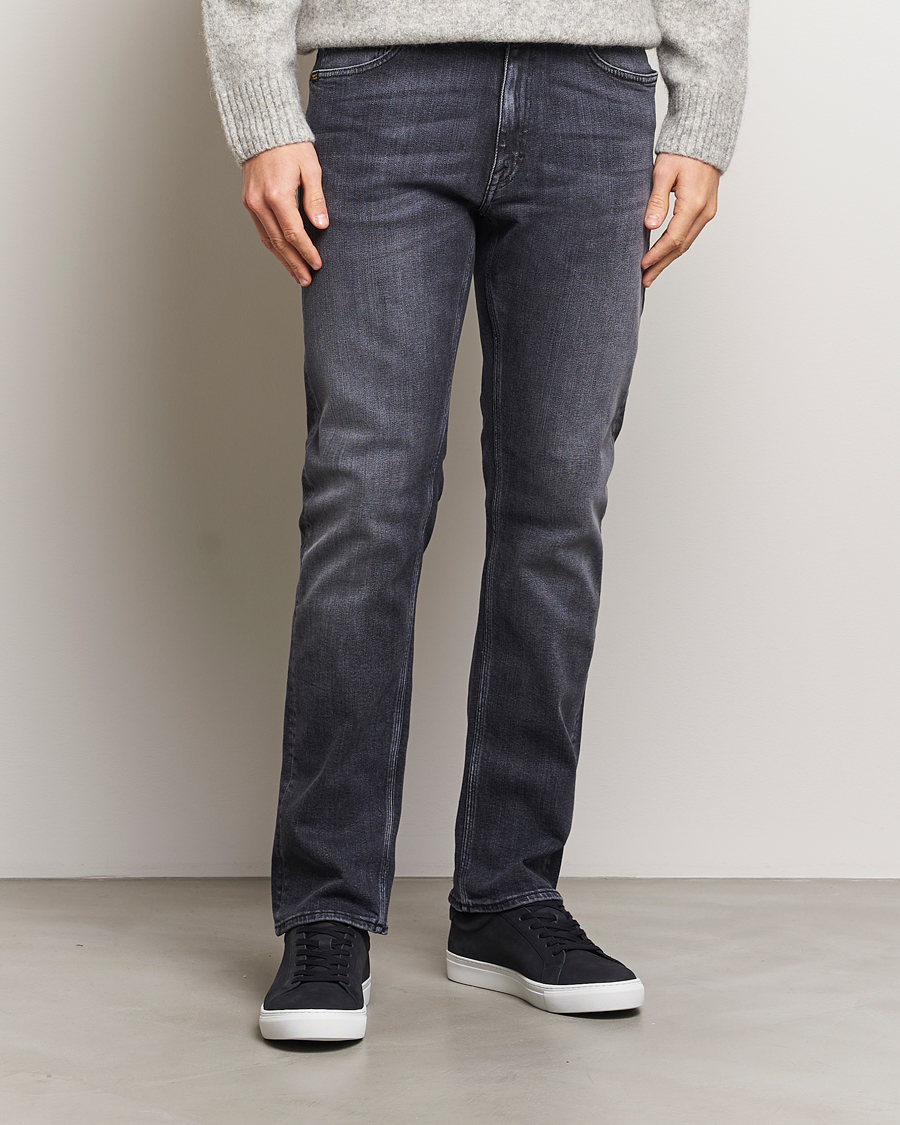 Men | Jeans | Tiger of Sweden | Des Jeans Washed Black