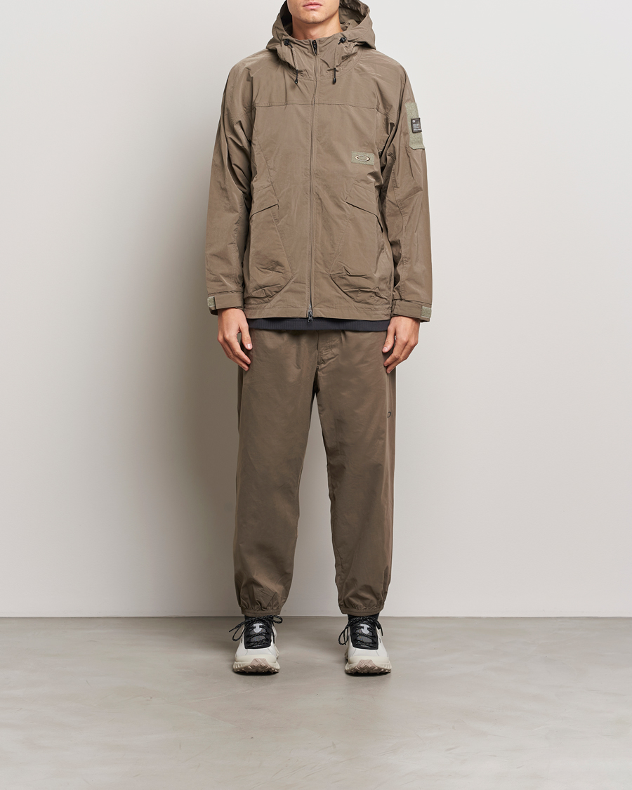 Men | Coats & Jackets | Oakley | FGL Sector Jacket Sheet Metal