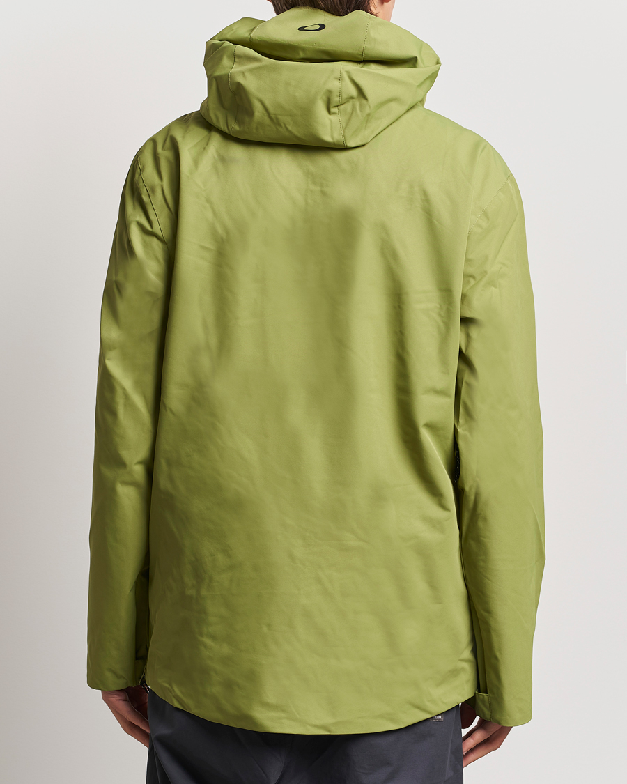 Men | Coats & Jackets | Oakley | Divisional RC Shell Anorak Fern
