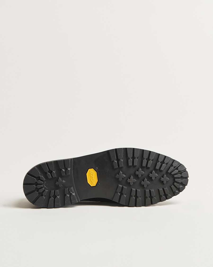 Men | Crockett & Jones Pembroke Milled Grain Vibram Black | Crockett & Jones | Pembroke Milled Grain Vibram Black