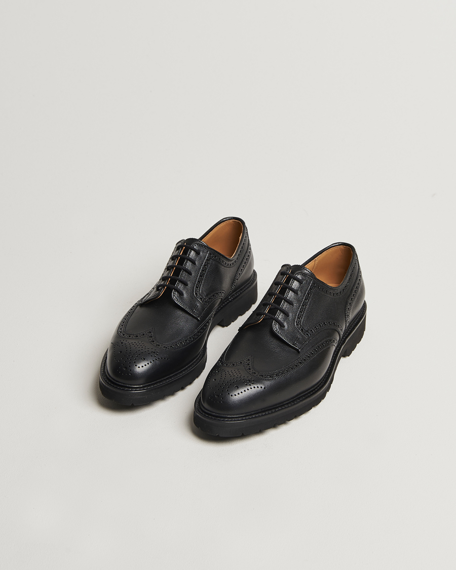 Men | Brogues | Crockett & Jones x Tärnsjö Garveri | Crockett & Jones Pembroke Milled Grain Vibram Vi-Lite Black