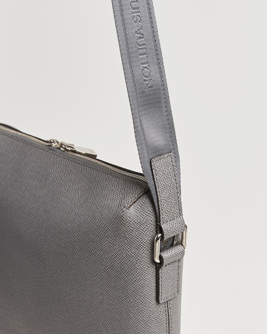 Men | Pre-Owned & Vintage Bags | Louis Vuitton Pre-Owned | Gray Taiga PM Messenger Bag Grigori