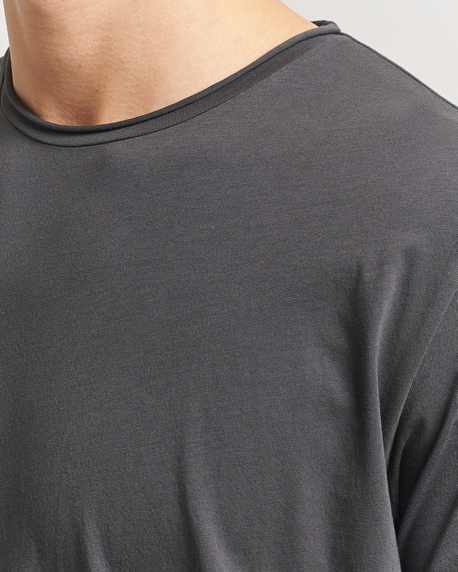 Men | T-Shirts | Filippa K | Roll Neck Crew Neck T-Shirt Charcoal Grey