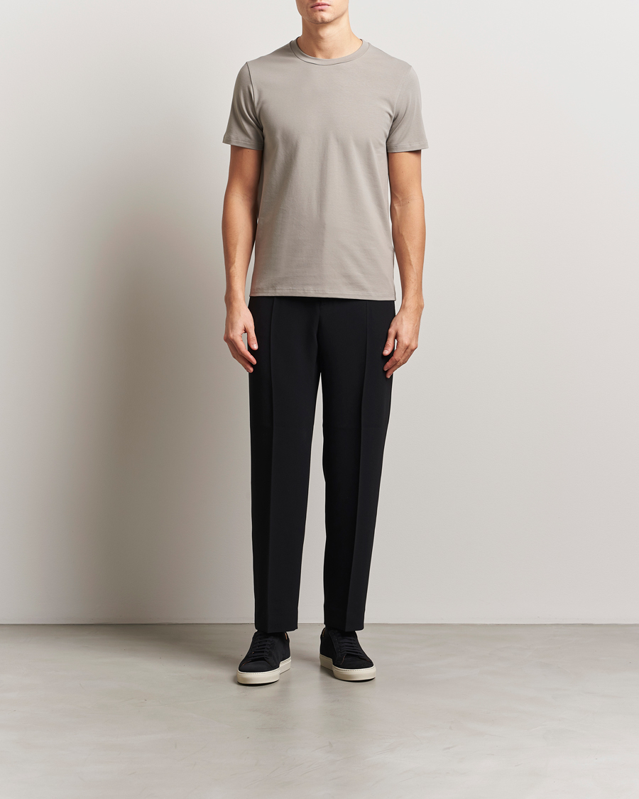 Men | T-Shirts | Filippa K | Soft Lycra T-Shirt Dove Grey
