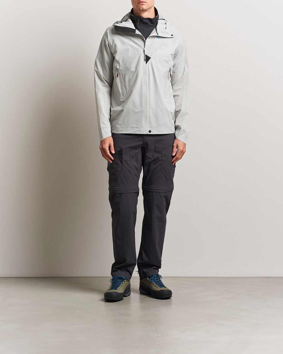 Men | Coats & Jackets | Klättermusen | Vingtor Hooded Shell Jacket Moon