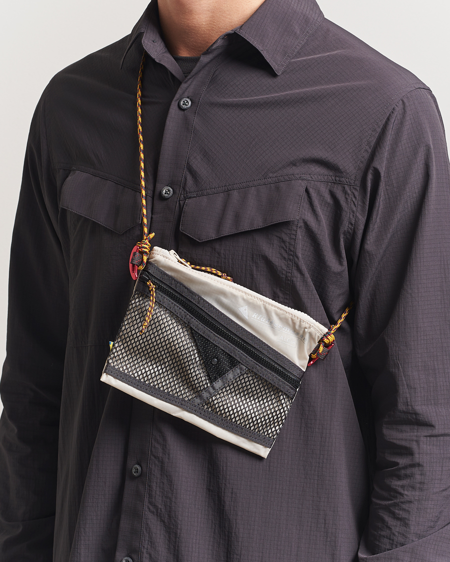 Men | Bags | Klättermusen | Algir Accessory Bag Small Putty Grey