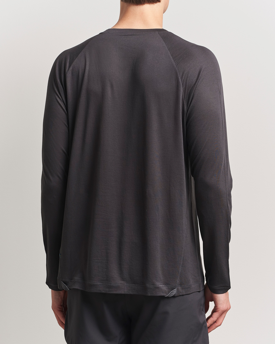 Men | Sweaters & Knitwear | Klättermusen | Groa Long Sleeve T-Shirt Raven