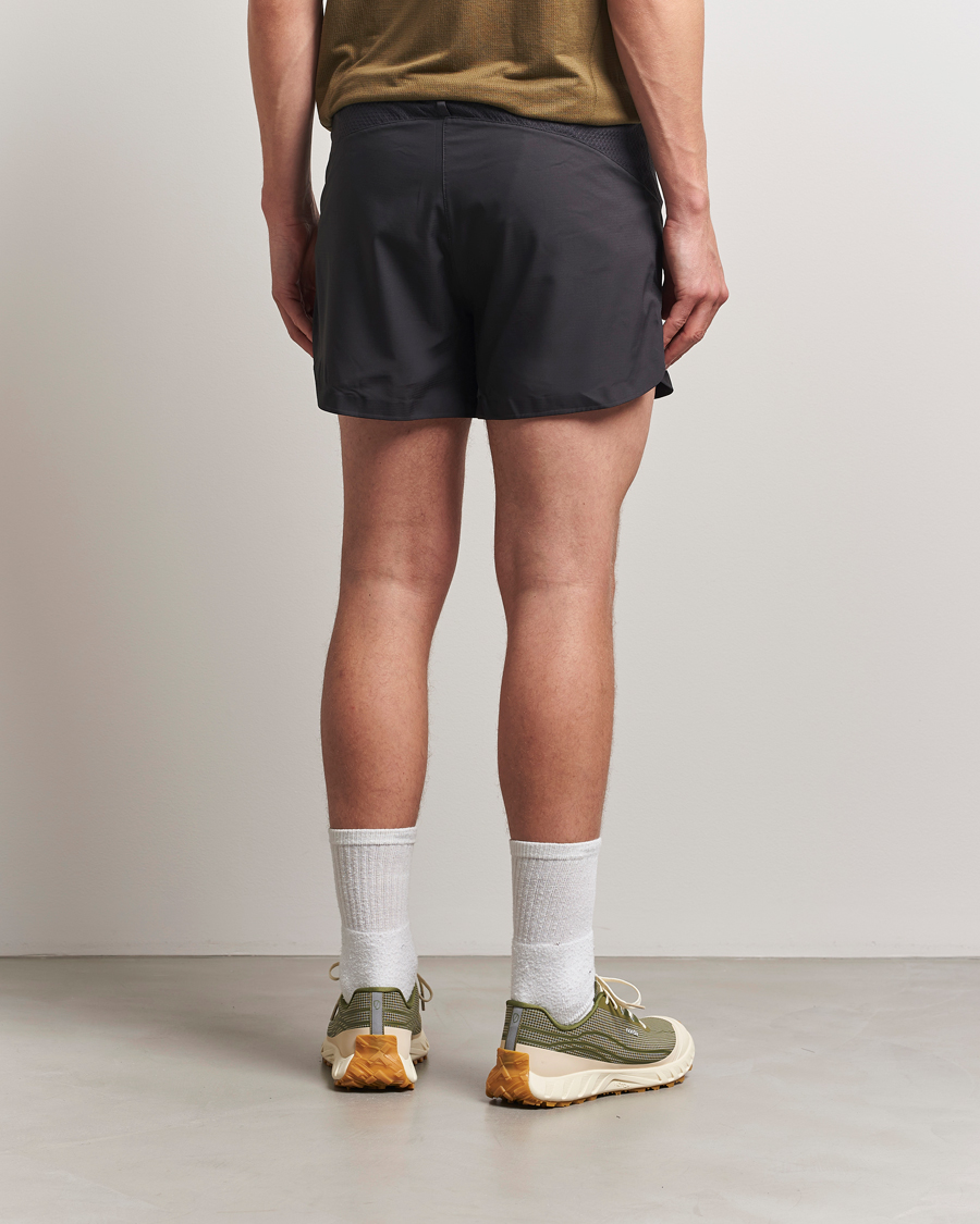 Men | Shorts | Klättermusen | Bele Running Shorts Raven