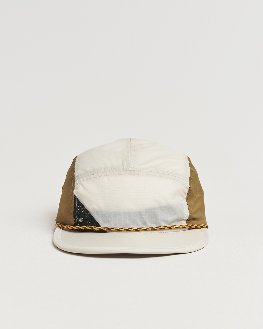 Men | Accessories | Klättermusen | Runa Five Panel Cap Putty Grey/Olive