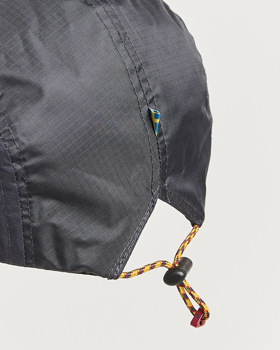 Men | Accessories | Klättermusen | Runa Five Panel Cap Raven