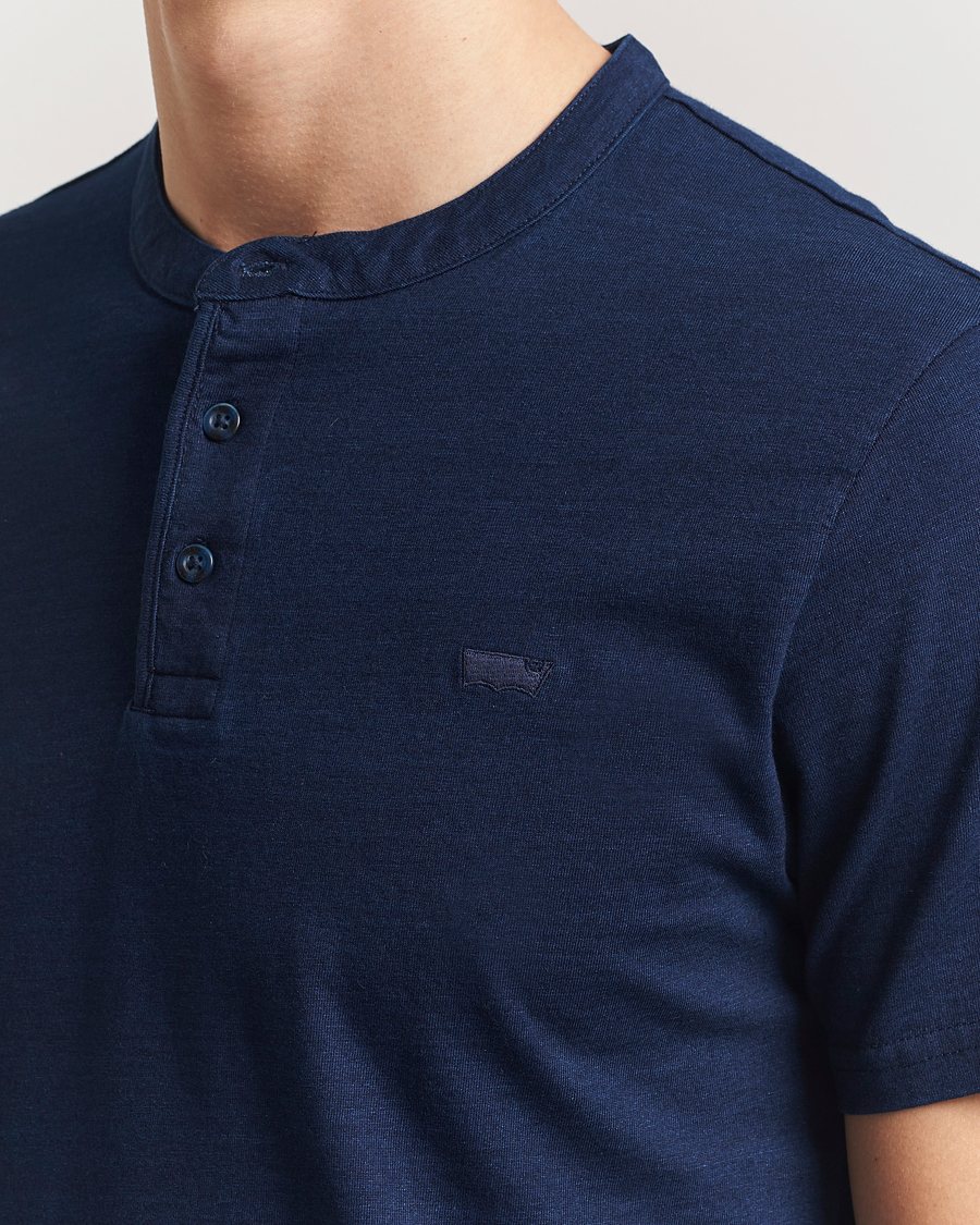 Men | T-Shirts | Levi's | Short Sleeve Henley Dark Indigo