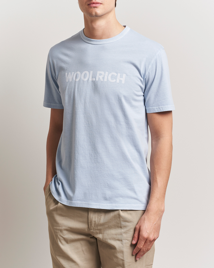 Men | T-Shirts | Woolrich | Light Garment Dyed T-Shirt Flask