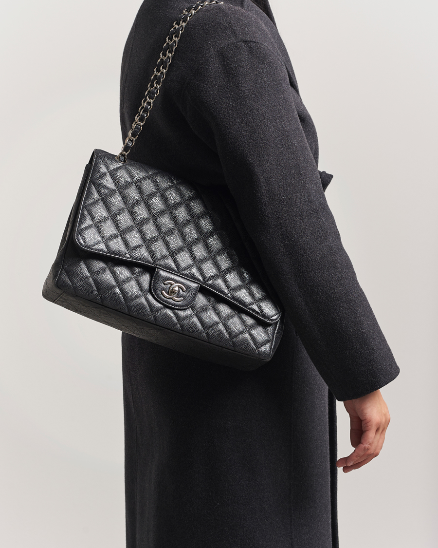 Men | Gifts for Her | Chanel Pre-Owned | Classic Single Flap Maxi Black Caviar