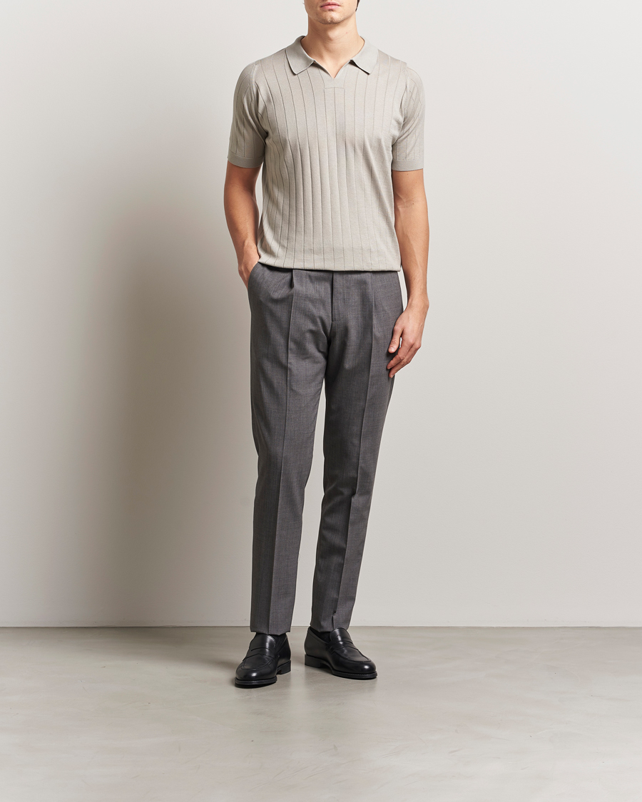 Men | Polo Shirts | John Smedley | Roper Open Collar Sea Island Polo Parchment