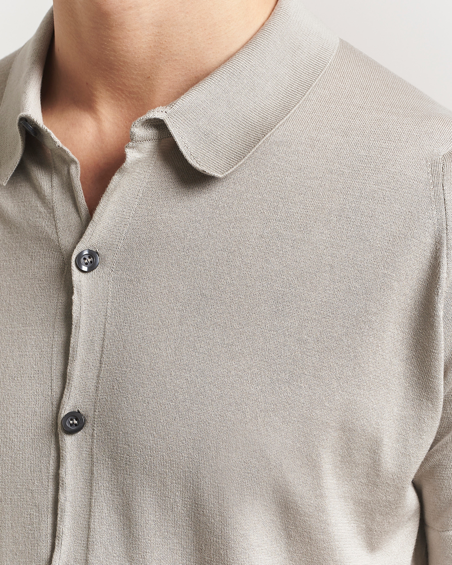 Men | Shirts | John Smedley | Folke Sea Island Knitted Polo Parchment