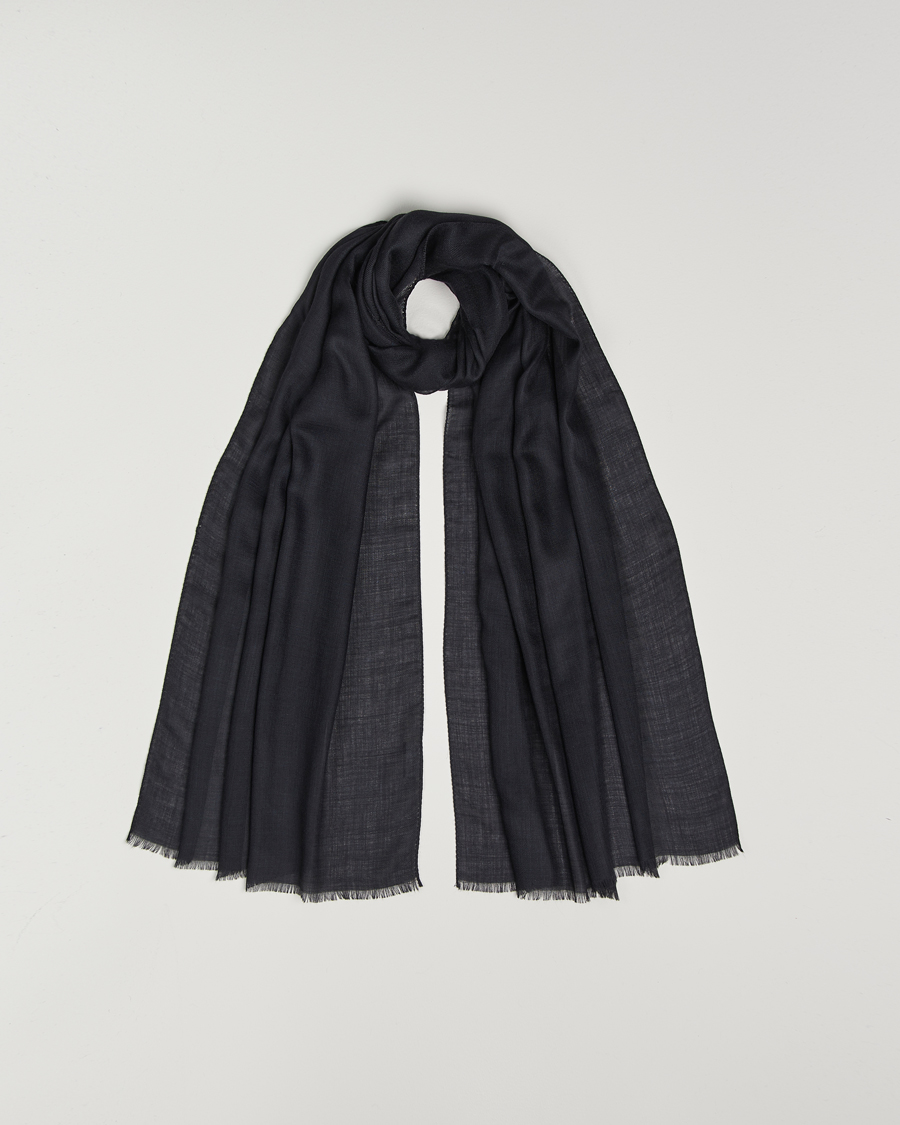 Men | Piacenza Cashmere Chic Cashmere Scarf Navy | Piacenza Cashmere | Chic Cashmere Scarf Navy