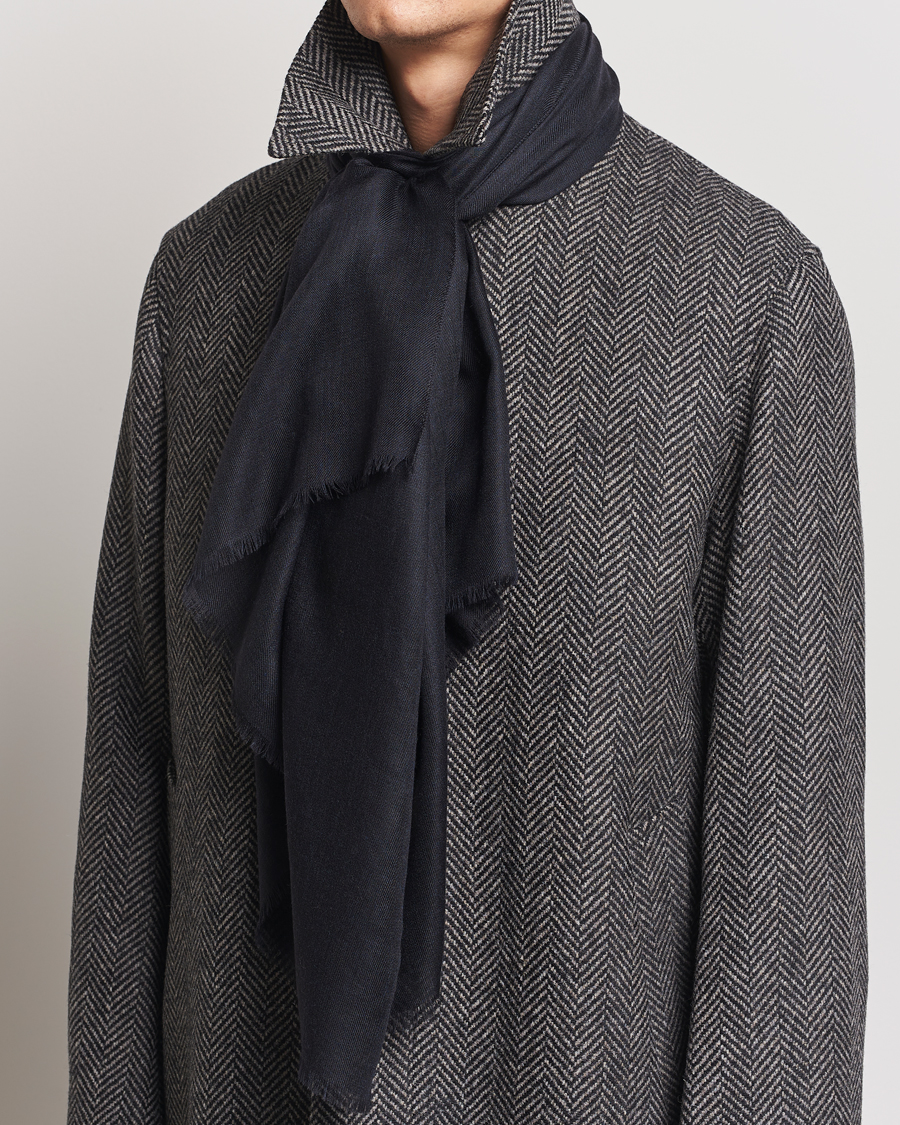Men | Piacenza Cashmere Chic Cashmere Scarf Navy | Piacenza Cashmere | Chic Cashmere Scarf Navy