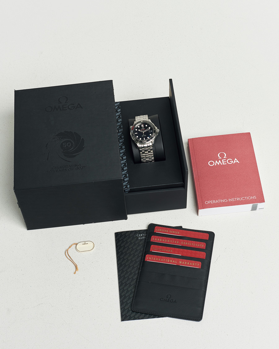 Men | Pre-Owned & Vintage Watches | Omega Pre-Owned | SMP 300M James Bond 007