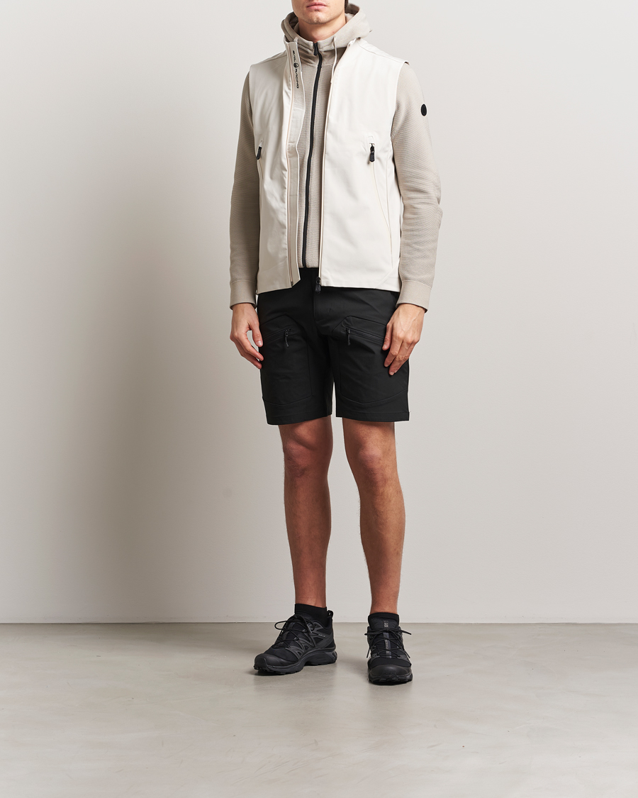 Men | Gilets | Sail Racing | Spray Softshell Vest Ivory