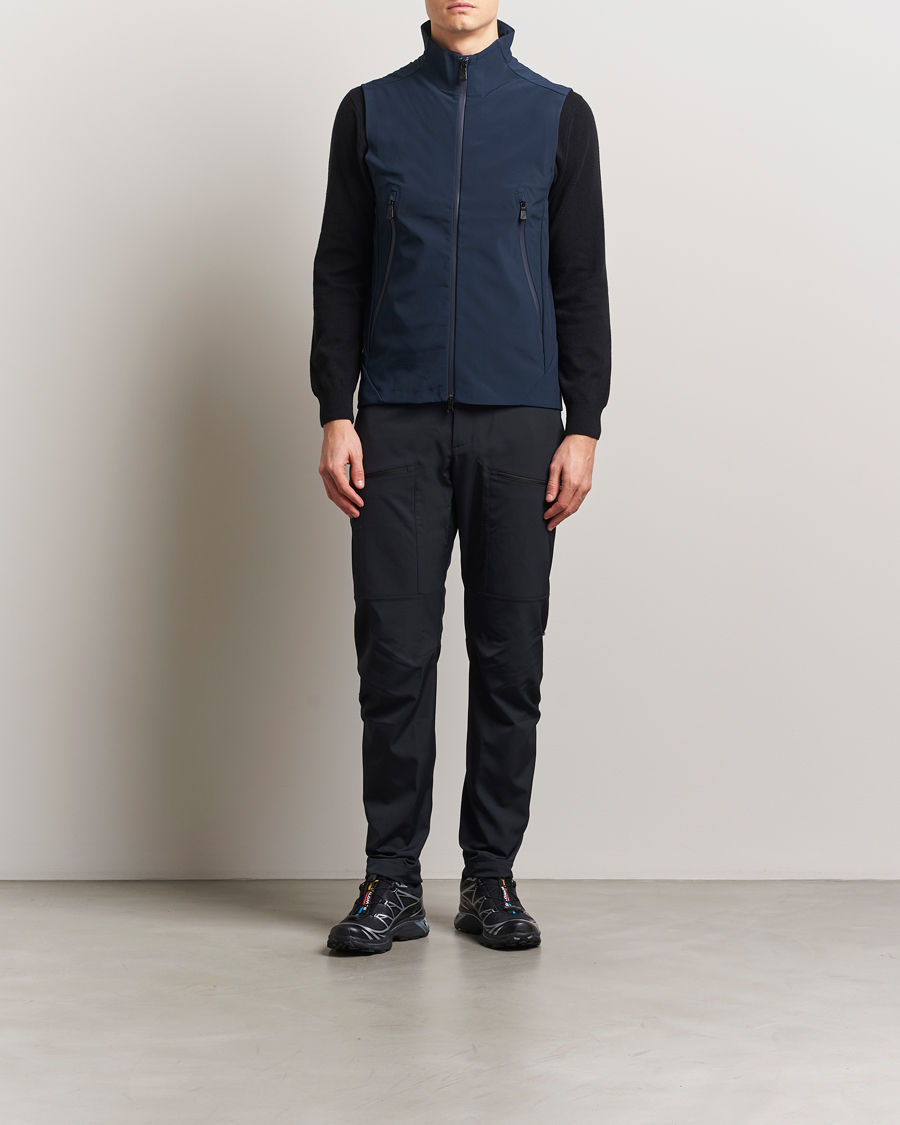 Men | Gilets | Sail Racing | Spray Softshell Vest Dark Navy