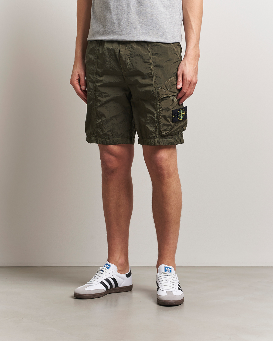 Men | Shorts | Stone Island | Nylon Metal Drawstring Cargo Shorts Military Green