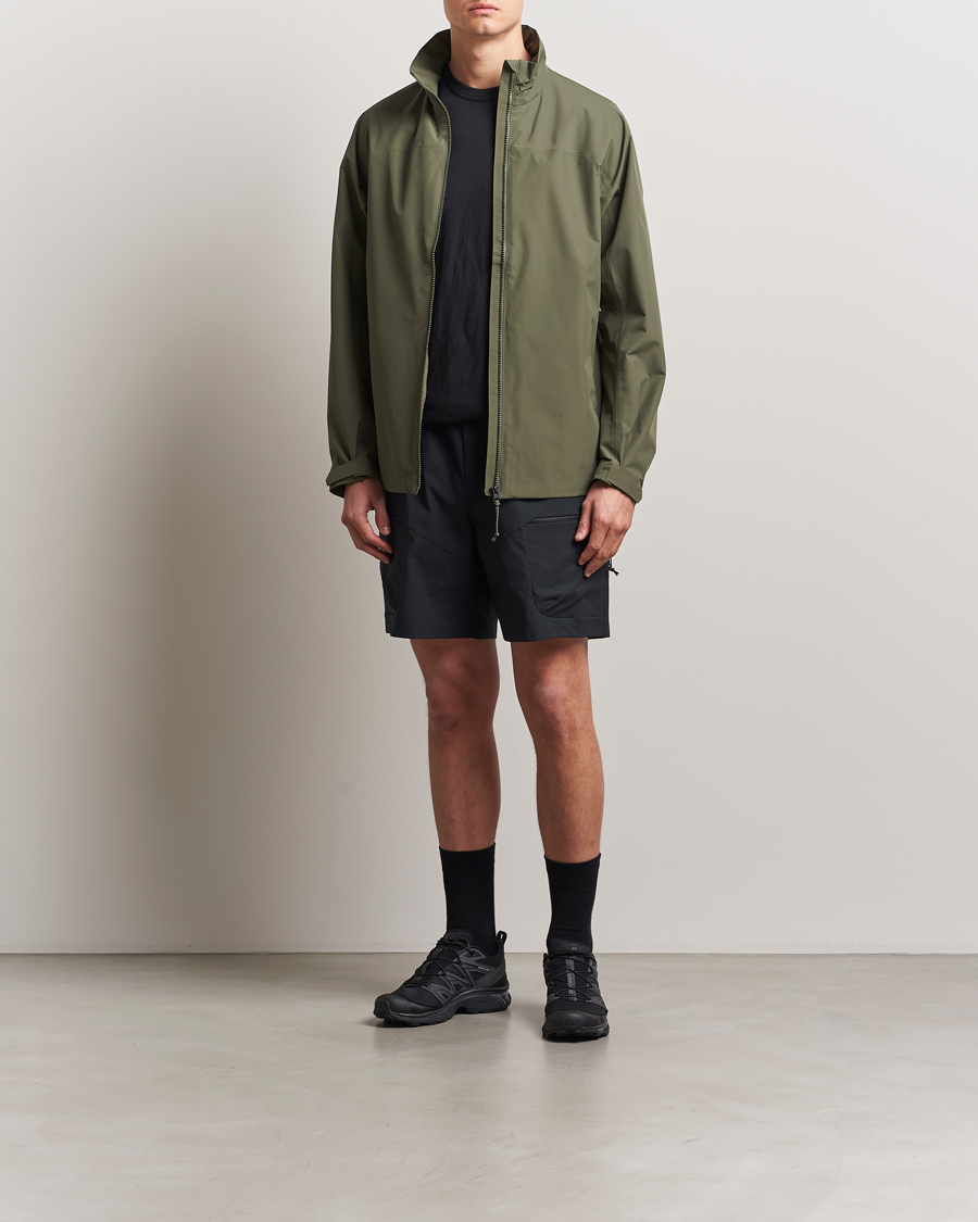 Men | Coats & Jackets | Peak Performance | Quest Jacket Pine Needle