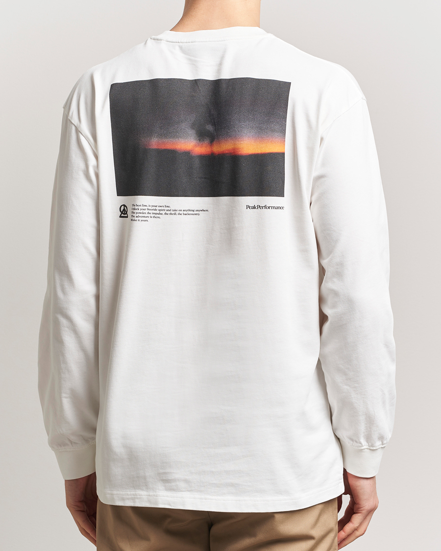 Men | T-Shirts | Peak Performance | Graphic Long Sleeve T-Shirt Off White