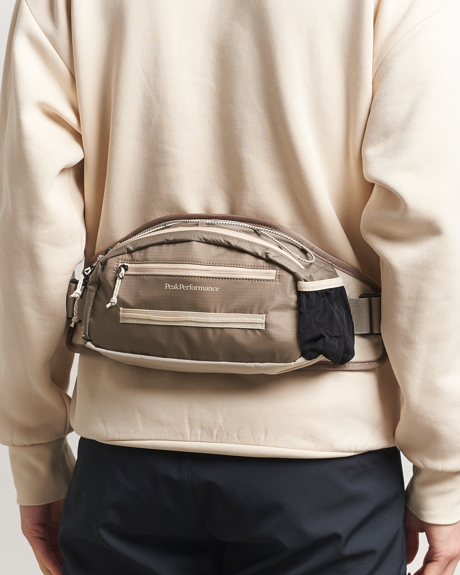 Men | Bags | Peak Performance | Trail Hip Bag Avid Beige