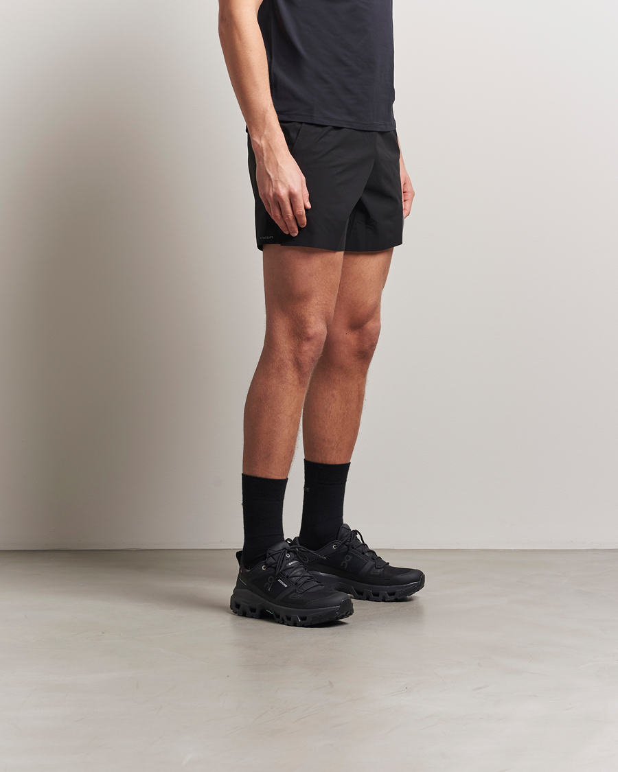 Men | On Cloudrock Low Black/Black | On | Cloudrock Low Black/Black