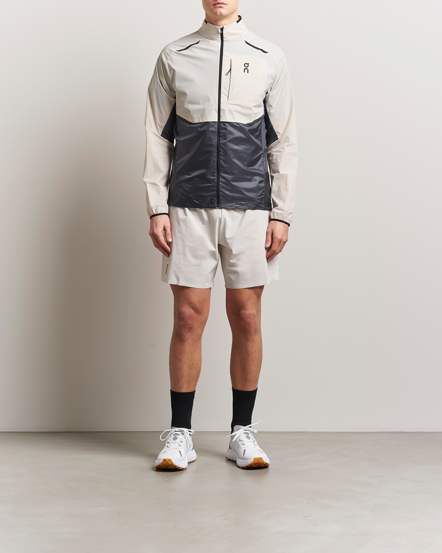 Men | Shorts | On | Performance 7 Inch Shorts Silver