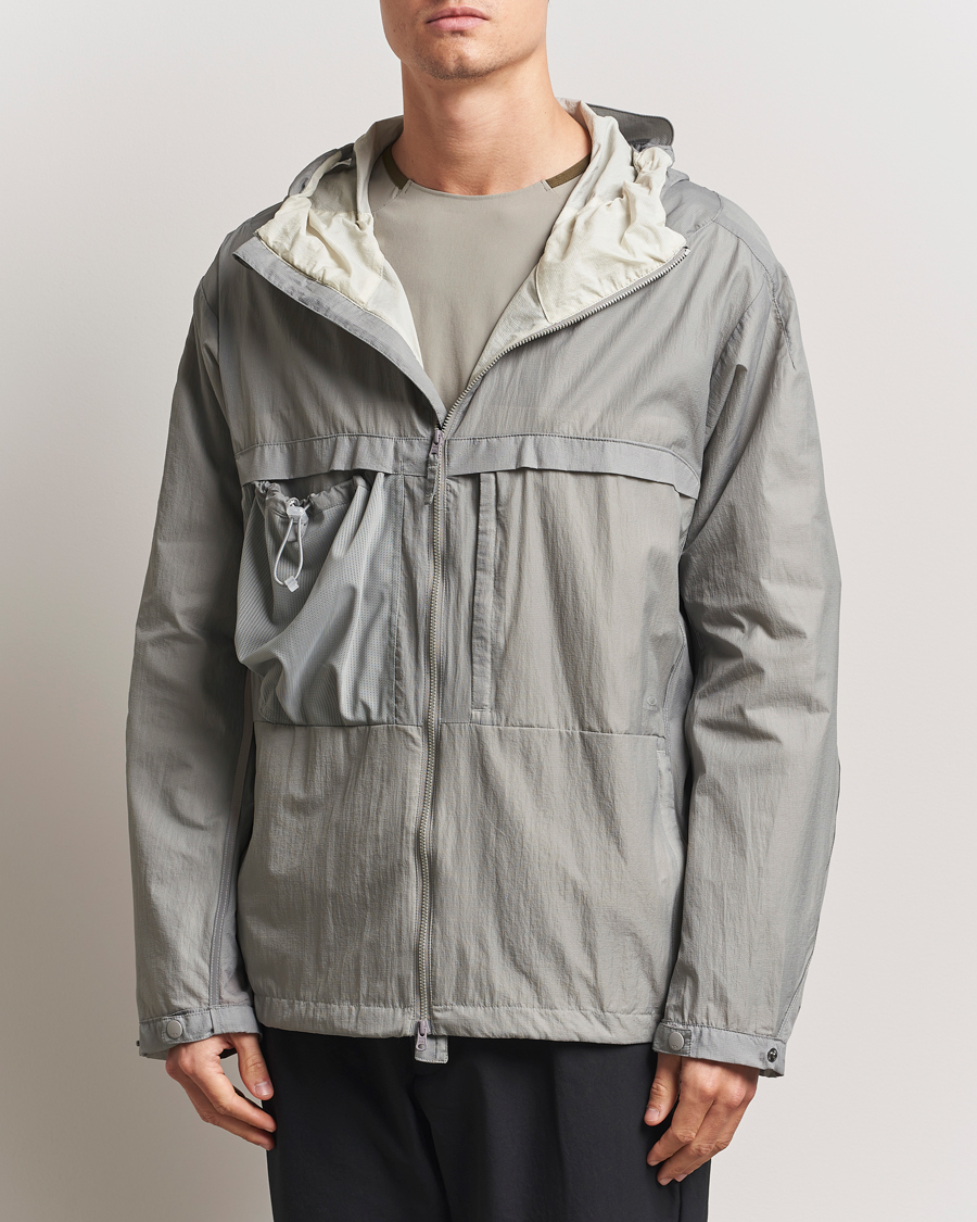 Men | Coats & Jackets | Oakley | Latitude Flight Wind Jacket Cement