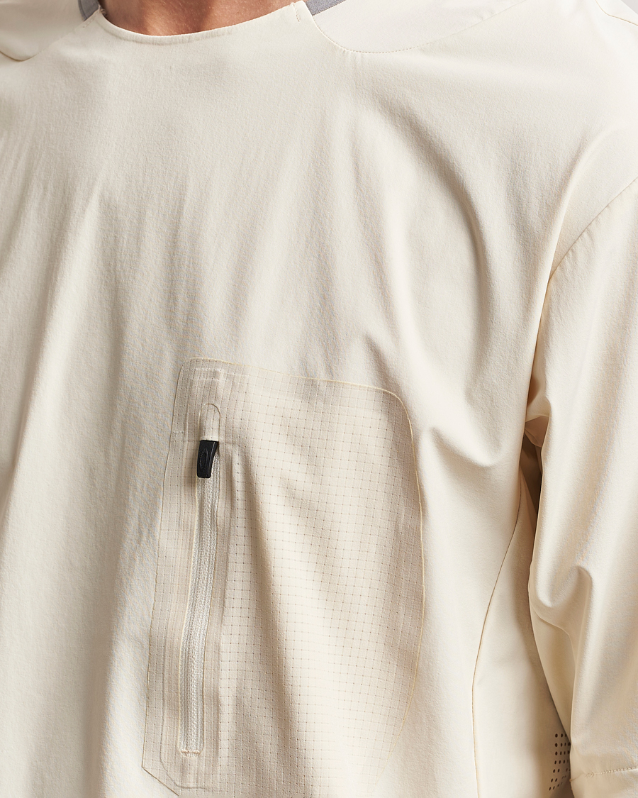 Men | T-Shirts | Oakley | Latitude Flight Convert Shell T-shirt Mist