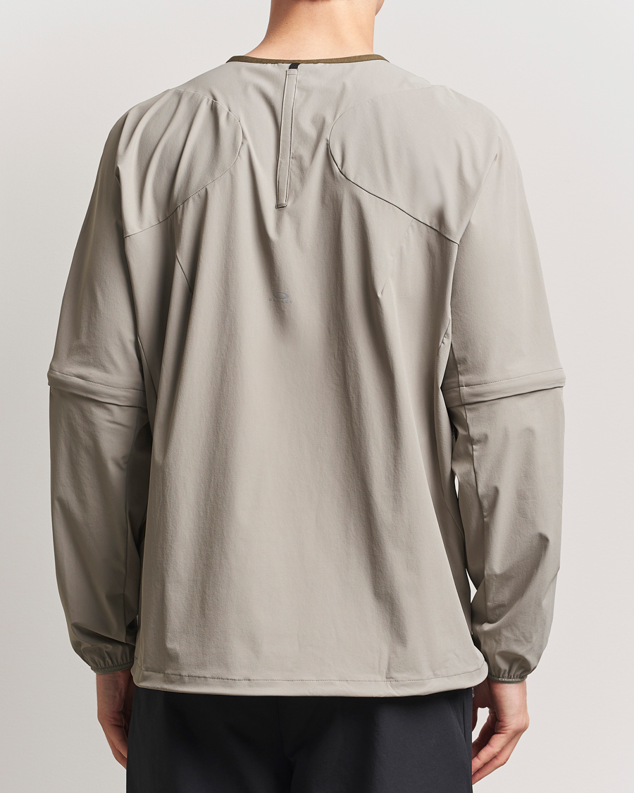 Men | T-Shirts | Oakley | Latitude Flight Convert Shell T-shirt Boulder Green