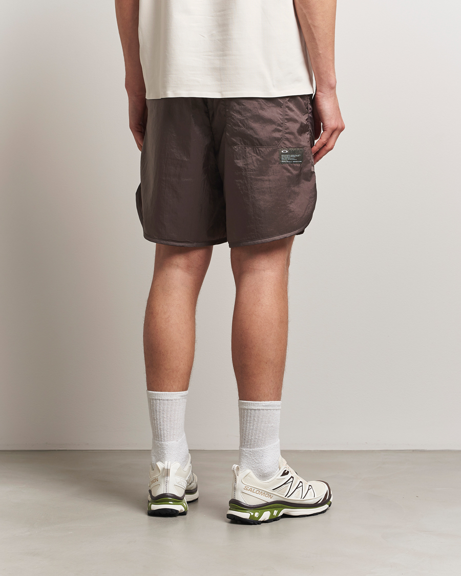 Men | Shorts | Oakley | Factor Shorts Deep Plum