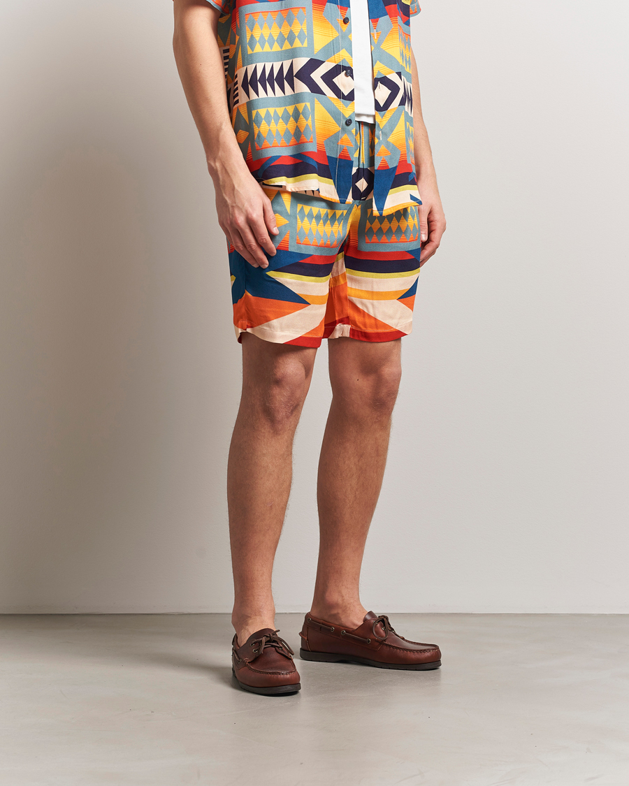 Men | Shorts | Pendleton | Vacation Shorts Fire Legend